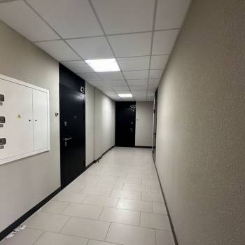 Продается 1-комнатная квартира, 43 м²