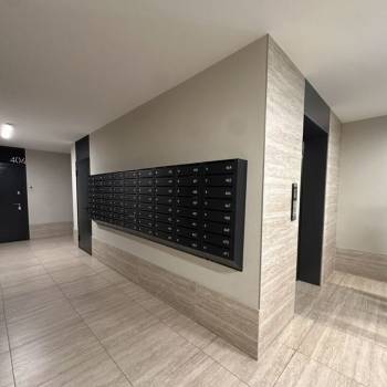 Продается 1-комнатная квартира, 43 м²