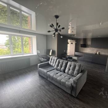 Продается 3-х комнатная квартира, 80 м²