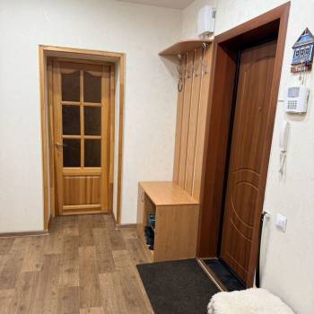 Сдается 1-комнатная квартира, 49,6 м²
