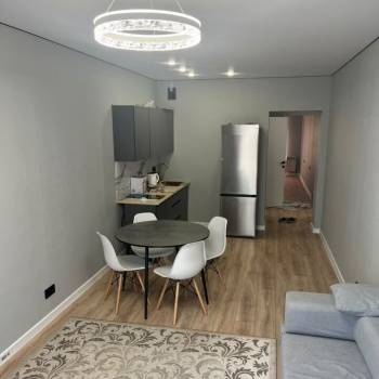Сдается Многокомнатная квартира, 90 м²