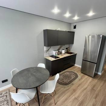 Сдается Многокомнатная квартира, 90 м²