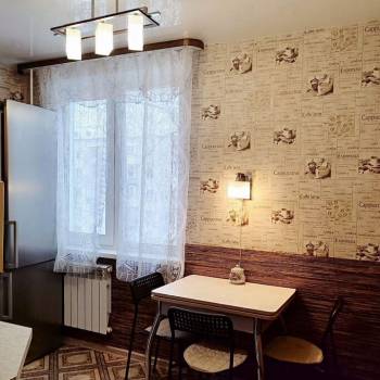 Сдается Многокомнатная квартира, 60 м²