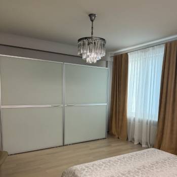 Сдается Многокомнатная квартира, 130 м²