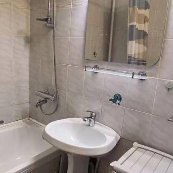 Сдается Многокомнатная квартира, 84 м²
