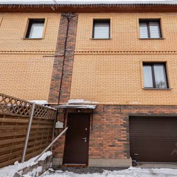 Продается Дом, 198 м²