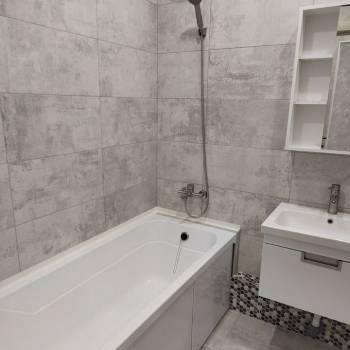 Продается 1-комнатная квартира, 37 м²