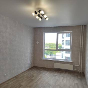 Продается 1-комнатная квартира, 37 м²