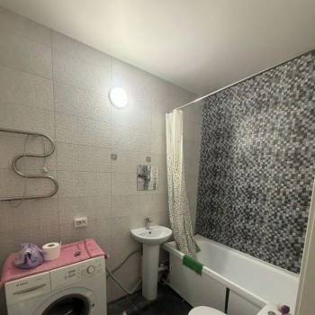 Сдается 2-х комнатная квартира, 62 м²