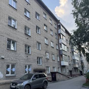 Продается 3-х комнатная квартира, 61 м²