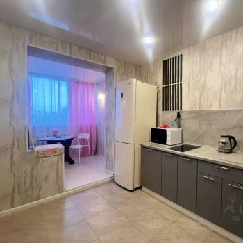 Сдается 2-х комнатная квартира, 60 м²