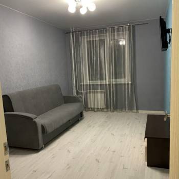 Сдается 2-х комнатная квартира, 56 м²