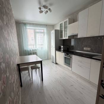 Сдается 2-х комнатная квартира, 56 м²