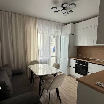 Сдается 1-комнатная квартира, 36,7 м²