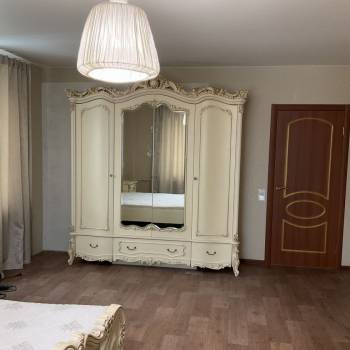 Сдается Многокомнатная квартира, 87 м²