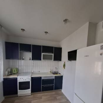 Сдается 1-комнатная квартира, 39 м²