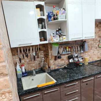 Продается Многокомнатная квартира, 70,3 м²
