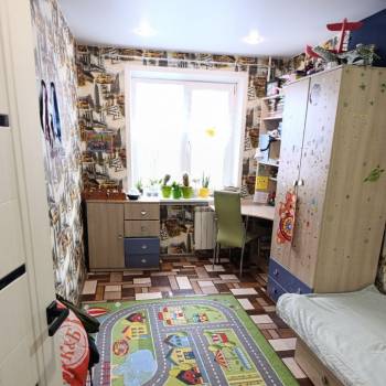 Продается Многокомнатная квартира, 70,3 м²