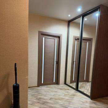 Сдается Многокомнатная квартира, 100 м²
