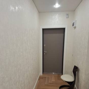 Продается 1-комнатная квартира, 57 м²