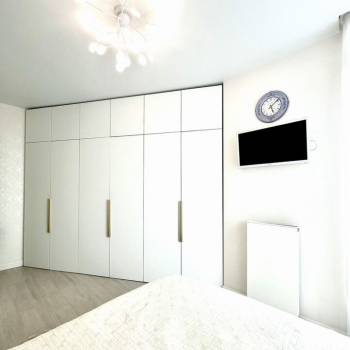 Продается 3-х комнатная квартира, 63 м²