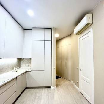 Продается 3-х комнатная квартира, 63 м²
