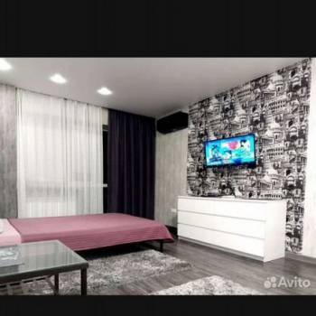 Продается 1-комнатная квартира, 37 м²
