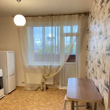 Сдается 1-комнатная квартира, 40 м²