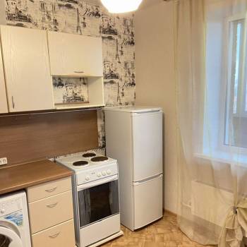 Сдается 1-комнатная квартира, 40 м²