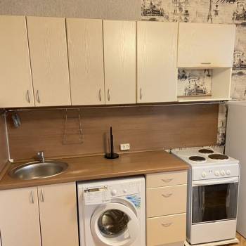 Сдается 1-комнатная квартира, 40 м²