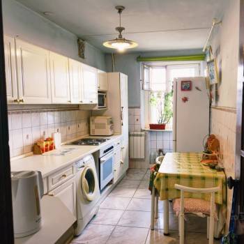 Продается Многокомнатная квартира, 79,6 м²