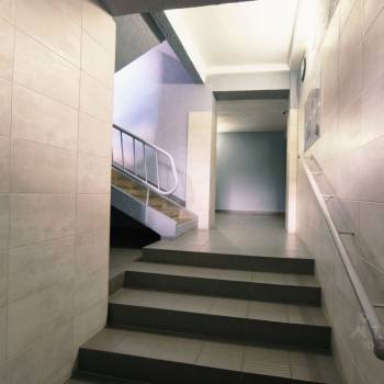Продается Многокомнатная квартира, 79,6 м²