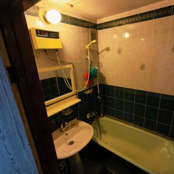 Продается Многокомнатная квартира, 79,6 м²
