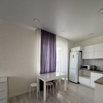 Сдается 1-комнатная квартира, 43 м²