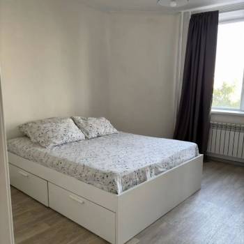Сдается Многокомнатная квартира, 80 м²