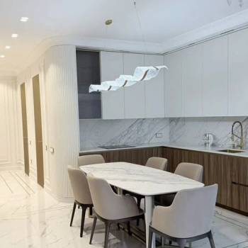 Продается 3-х комнатная квартира, 125 м²