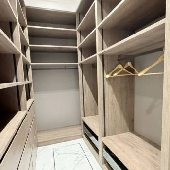 Продается 3-х комнатная квартира, 125 м²