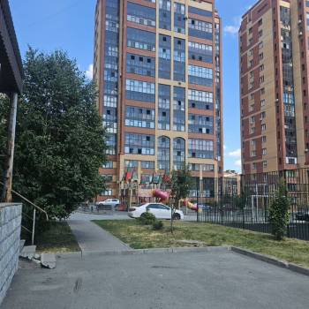 Продается 1-комнатная квартира, 45 м²