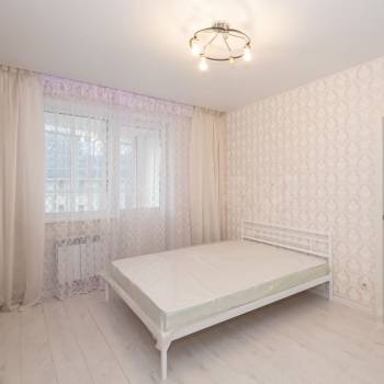 Сдается 2-х комнатная квартира, 72 м²