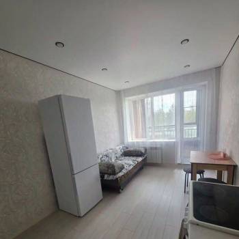 Сдается 1-комнатная квартира, 42 м²