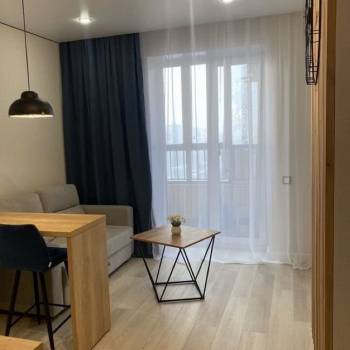 Сдается 1-комнатная квартира, 43 м²