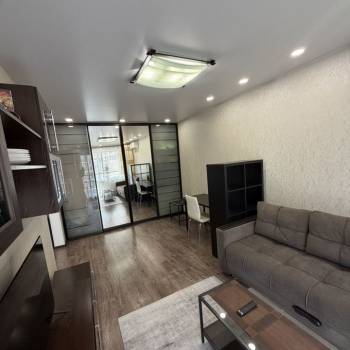 Сдается 1-комнатная квартира, 35 м²