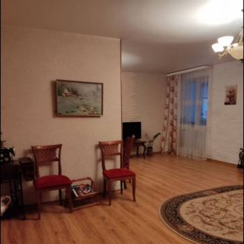 Сдается 2-х комнатная квартира, 78 м²