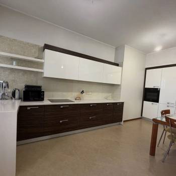 Продается 3-х комнатная квартира, 132,5 м²