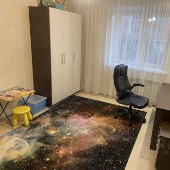 Сдается Многокомнатная квартира, 64 м²