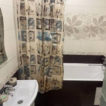 Сдается Многокомнатная квартира, 64 м²