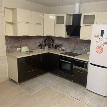 Сдается Многокомнатная квартира, 64 м²