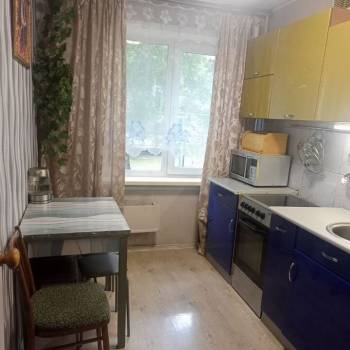 Продается Многокомнатная квартира, 71,7 м²
