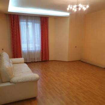 Продается Многокомнатная квартира, 139 м²