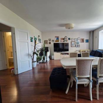 Сдается Многокомнатная квартира, 105 м²